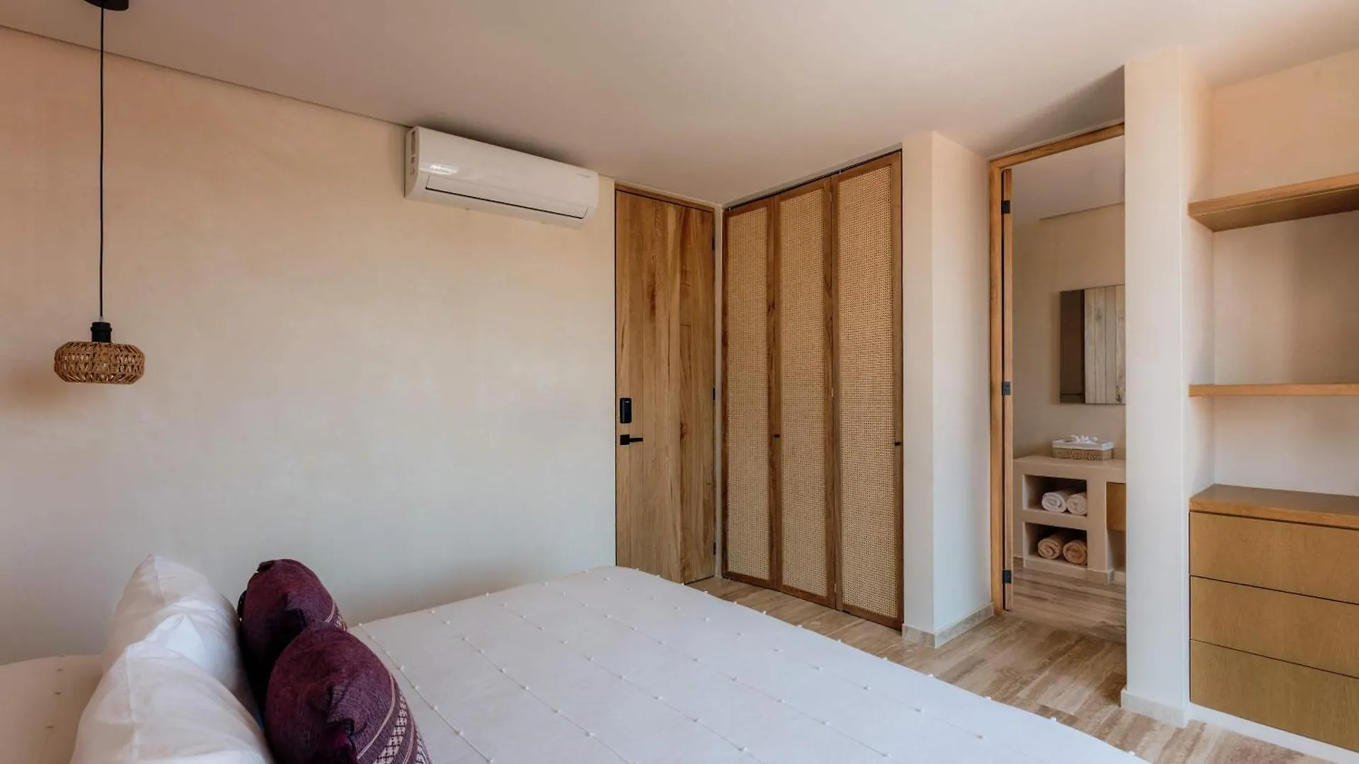 Feriehus Beachfront Oasis - Yoga Deck - Jacuzzi - 25M Pool Tulum